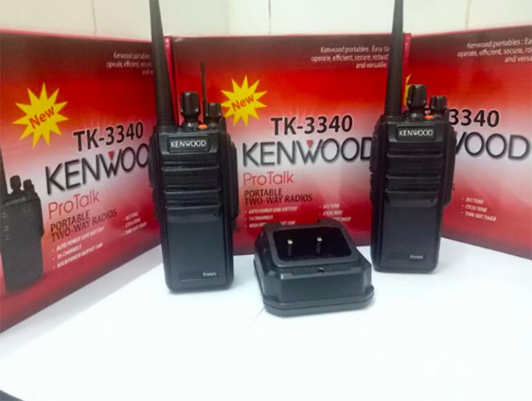 Máy bộ đàm Kenwood TK 3340 là một trong những dòng sản phẩm có chất lượng tuyệt vời nhờ vào tính năng chống trộm đạt tiêu chuận cả về quân sự