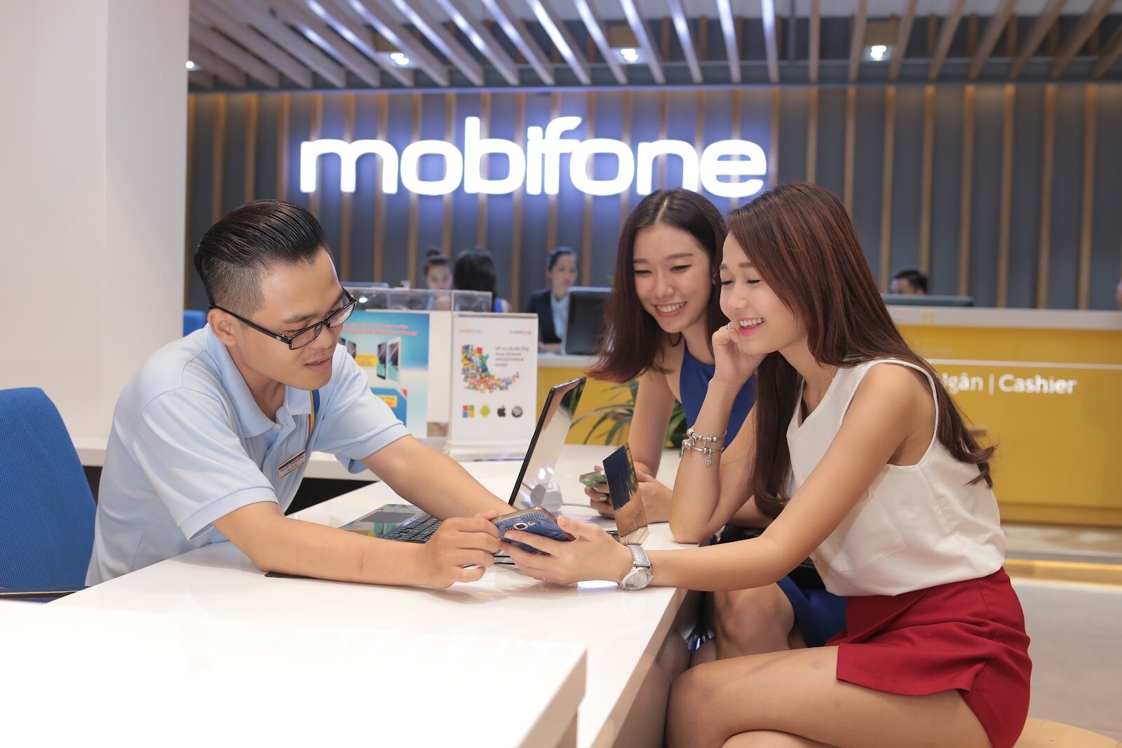  Kiểm tra thông tin qua website Mobifone