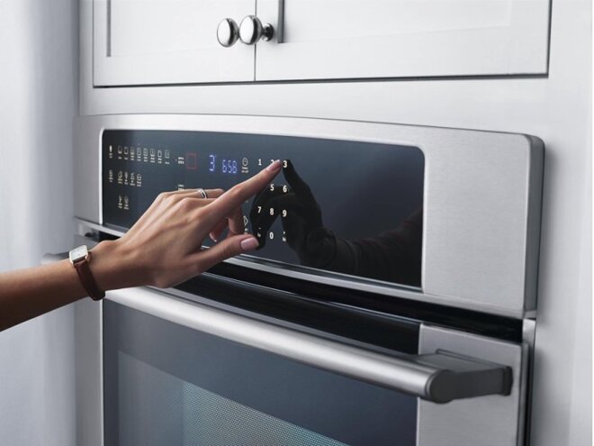 Dùng lò vi sóng Electrolux như thế nào