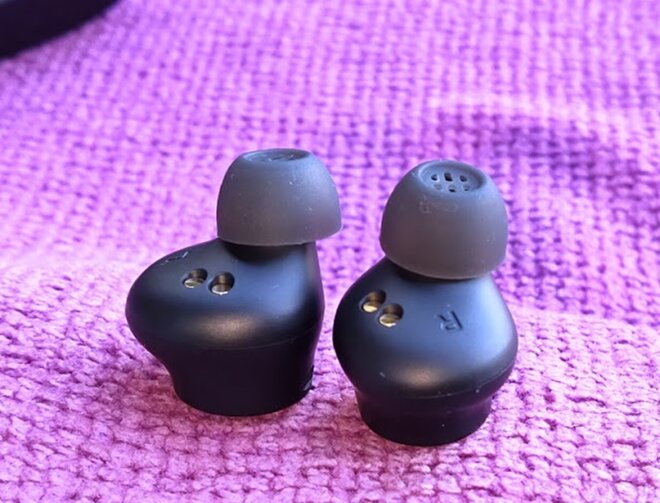 tai nghe earfun free mini