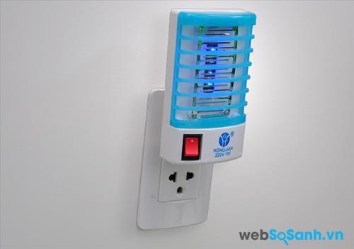 Đèn ngủ diệt muỗi có thiết kế đơn giản và nhỏ gọn Đèn ngủ diệt muỗi có thiết kế đơn giản và nhỏ gọn