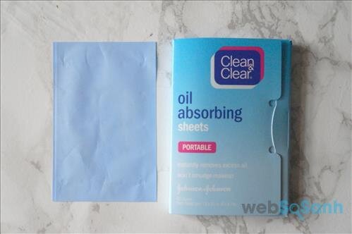 Giấy thấm dầu Clean & Clear Oil Absorbing Sheets