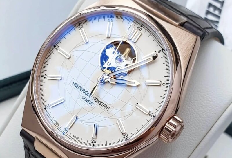 Khám phá 5 mẫu đồng hồ Frederique Constant chất lượng, giá cả hợp lý