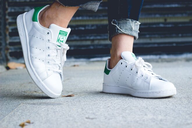 Giày thể thao nữ màu trắng Adidas Stan Smith