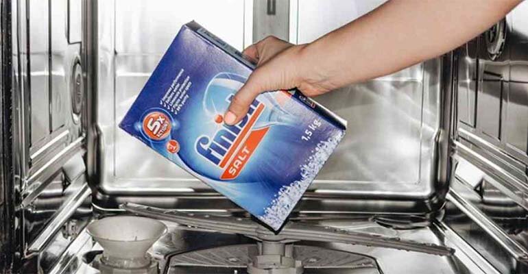 Biểu tượng mũi tên 2 chiều chính là cảnh báo đèn hết muối Đèn cảnh báo máy rửa bát Bosch