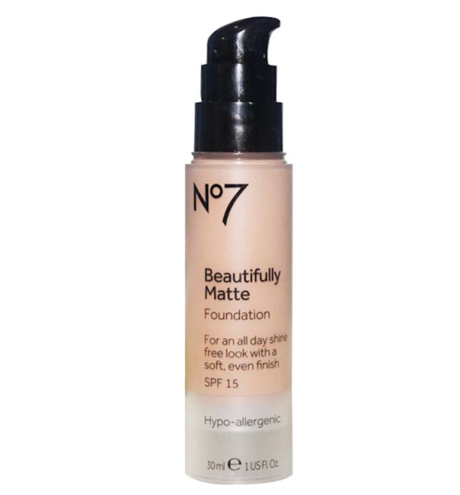 Kem nền Boots No7 Beautiful Matte Foundation.