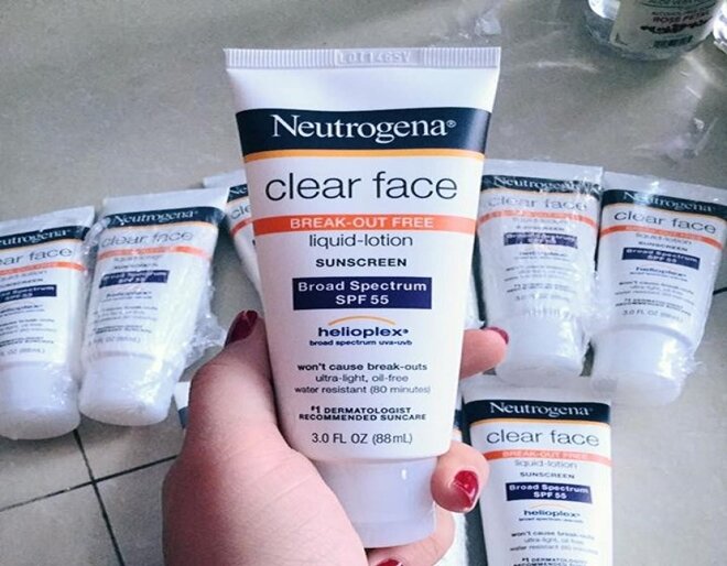 Kem chống nắng Neutrogena Clear Face SPF 55