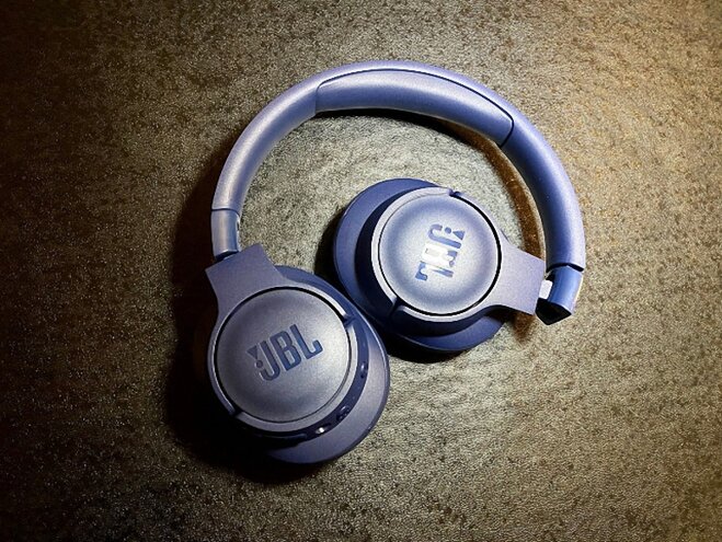 tai nghe jbl tune 750btnc