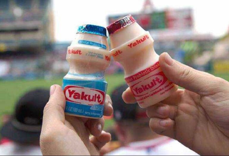 sữa chua uống Yakult