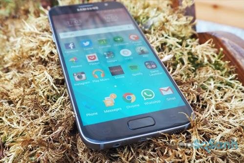 Lỗi thường gặp trên Galaxy S7: nút nguồn và nút âm lượng bị đơ