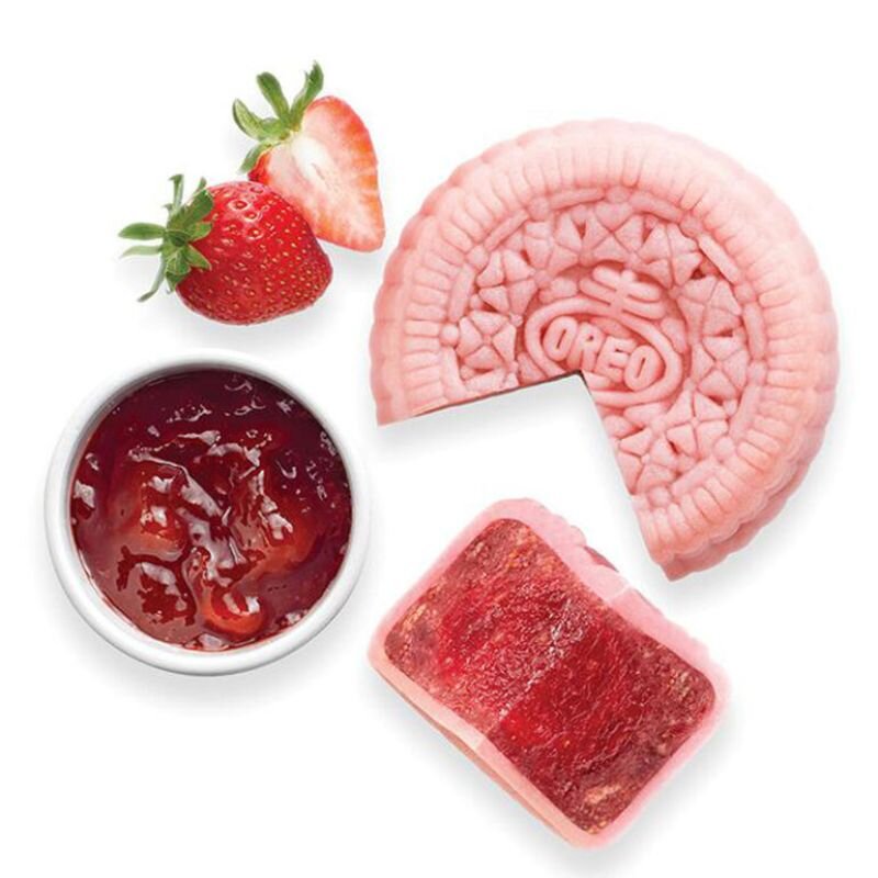 Oreo mooncake with strawberry jam