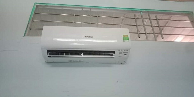 Điều hòa Mitsubishi Heavy 12000BTU SRK13YYP-W5