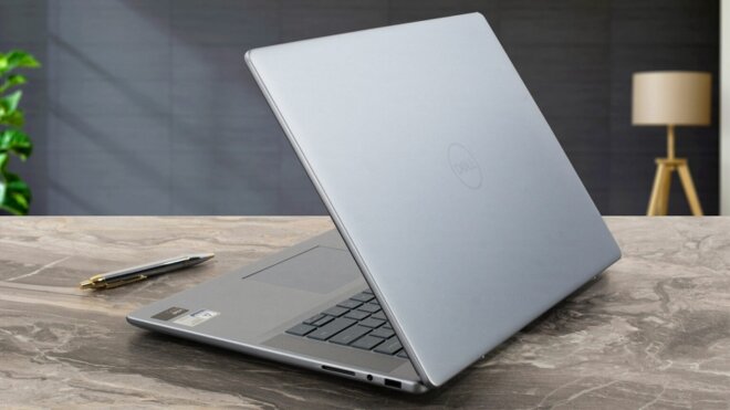 Review chi tiết laptop Dell Inspiron 16 Plus 7640