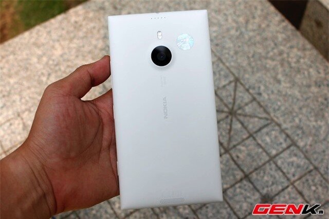 Cảm nhận nhanh Lumia 1520 chính hãng tại Việt Nam