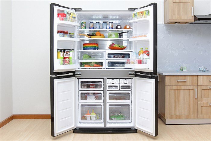 Giá bán tủ lạnh Hitachi R-X670GV(X), 722L, Inverter: 107.000.000đ
