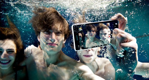 Sony Xperia Z3 có thể chụp hình dưới nước