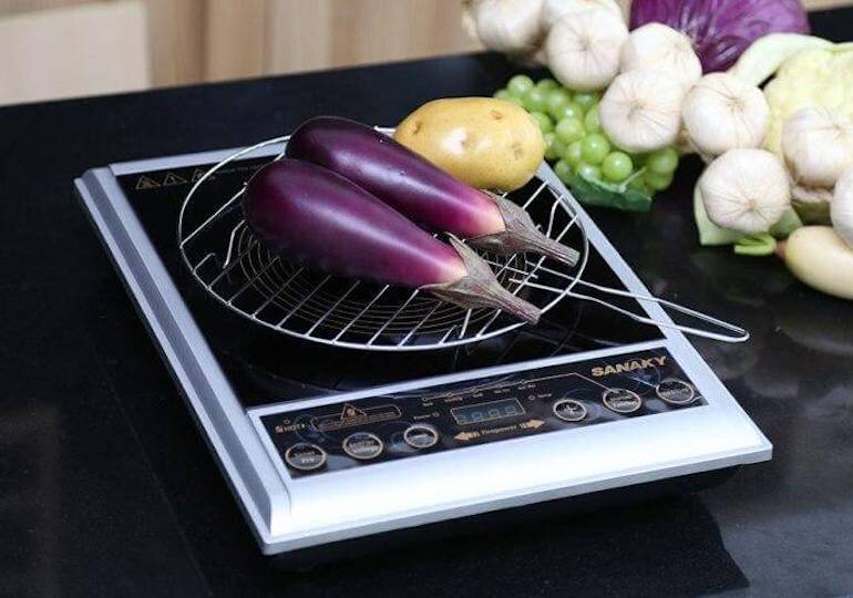 Bếp nấu nướng khá đa dạng với công suất cao