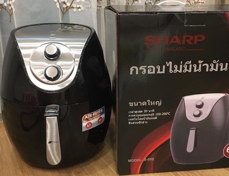 Nồi chiên không dầu Sharp thiết kế sang trọng