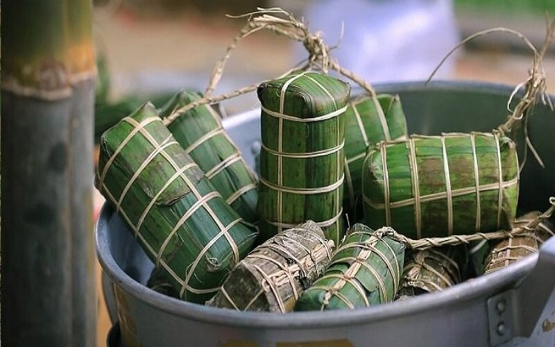 goi-banh-tet-3-mau Cách gói bánh tét 3 màu
