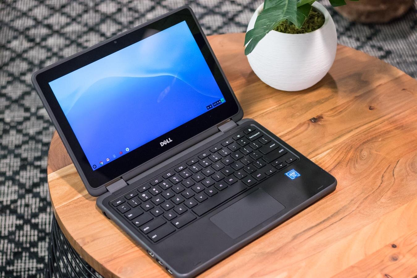 Dell Inspiron Chromebook 11 đáp ứng nhu cầu sử dụng đa dạng của người dùng 