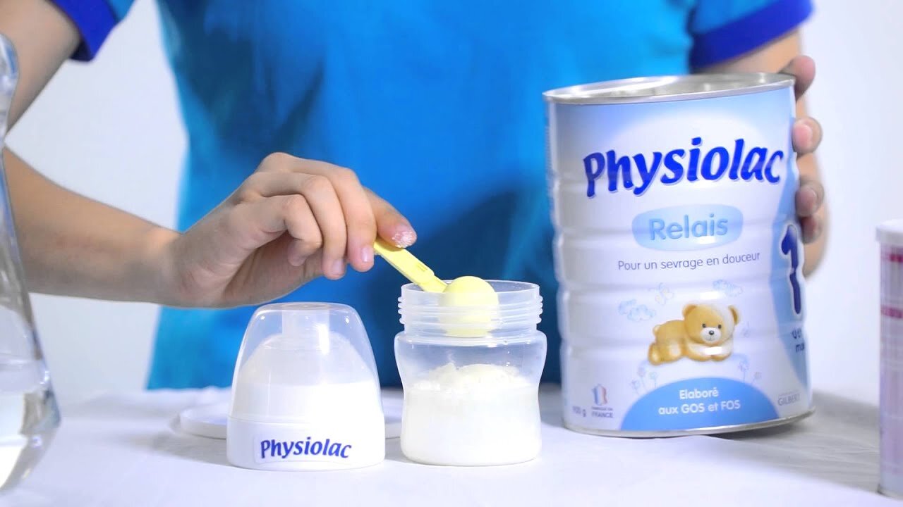 Sử dụng sữa bột cho trẻ hàng ngày