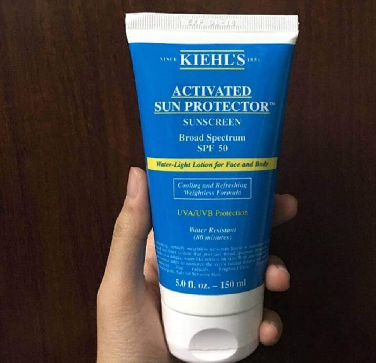 Kem chống nắng Kiehl's Activated Sun Protector Water-Light Lotion For Face And Body