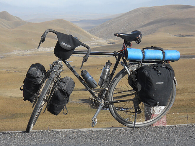 Touring bike