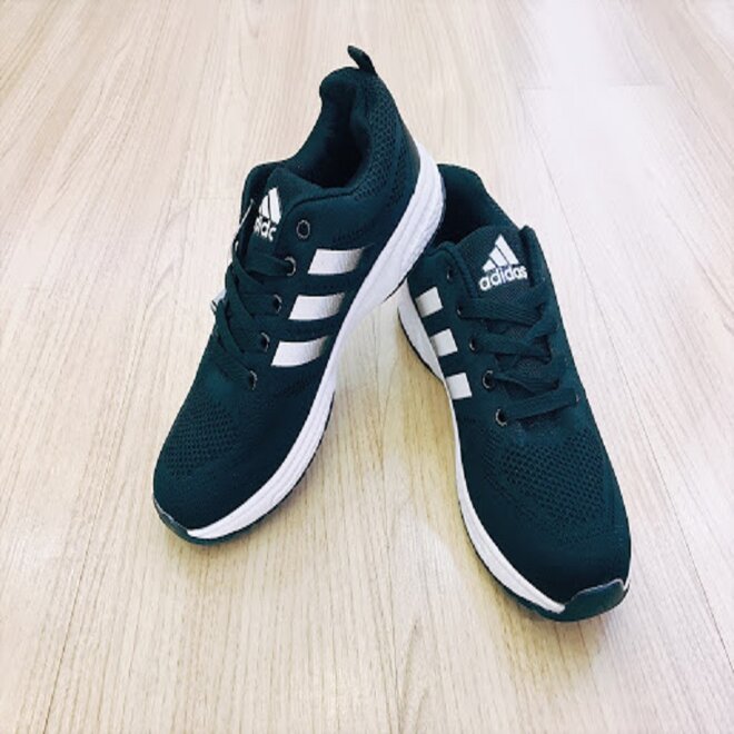 giày thể thao nữ màu đen adidas