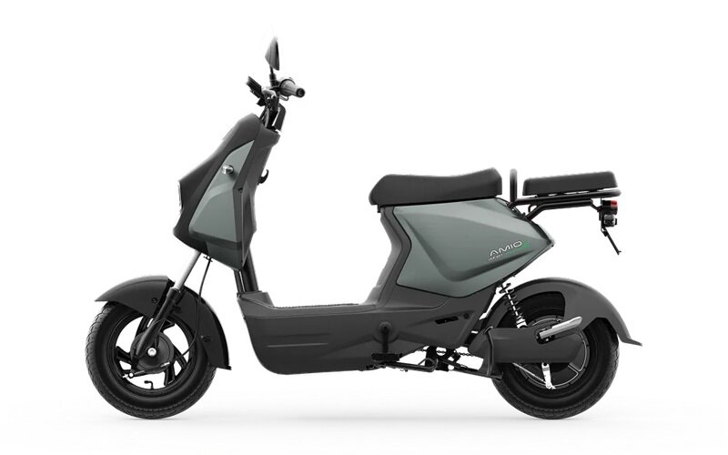 Xe máy điện có cần bằng lái không? Bao nhiêu tuổi được sử dụng?