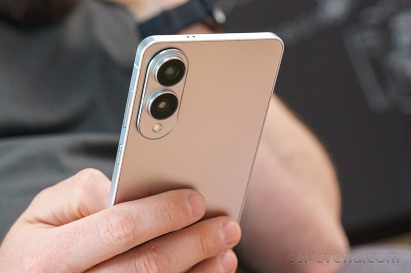 Đánh giá chi tiết điện thoại Samsung Galaxy S25 Edge: Siêu mỏng nhưng phải đánh đổi!
