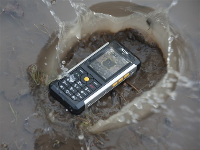 Điện thoại ‘nồi đồng cối đá’ gây ấn tượng tại CES 2014