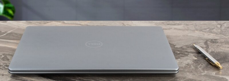 Dell Inspiron 16 Plus 7640 review: Powerful and portable!