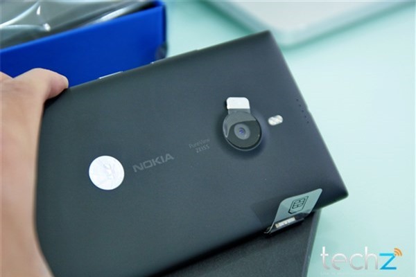 Mở hộp Lumia 1520 chính hãng tại Việt Nam: Trên cả tuyệt vời-image-1385719034838