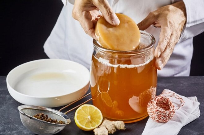 Kombucha là gì? Trà Kombucha có tác dụng gì? Cách làm và cách uống chi tiết