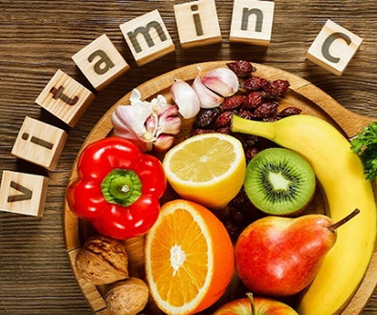 Bổ sung thêm các nhóm thực phẩm giàu vitamin C vào trong bữa ăn hàng ngày