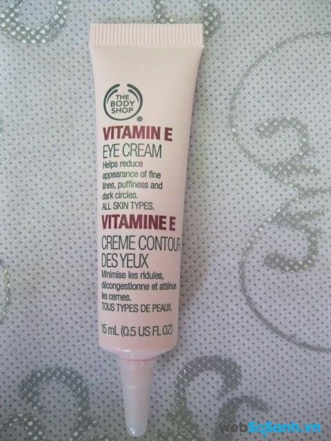 Kem mắt The Body Shop Vitamin E Eye Cream