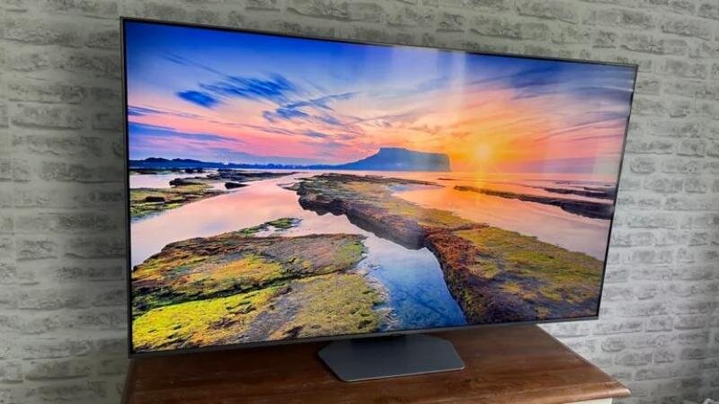 Smart tivi QLED Samsung 4K 55 inch 55Q80D: Hiển thị sáng, độ tương phản cao, âm thanh tốt, 18,8 triệu đồng!