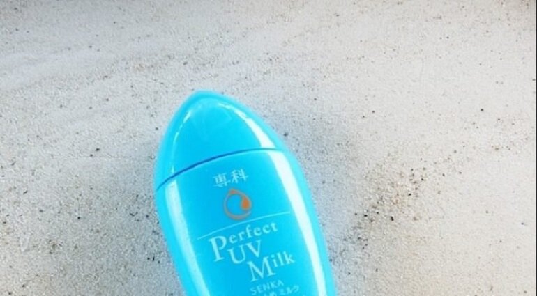 Kem chống nắng Senka Perfect UV Milk