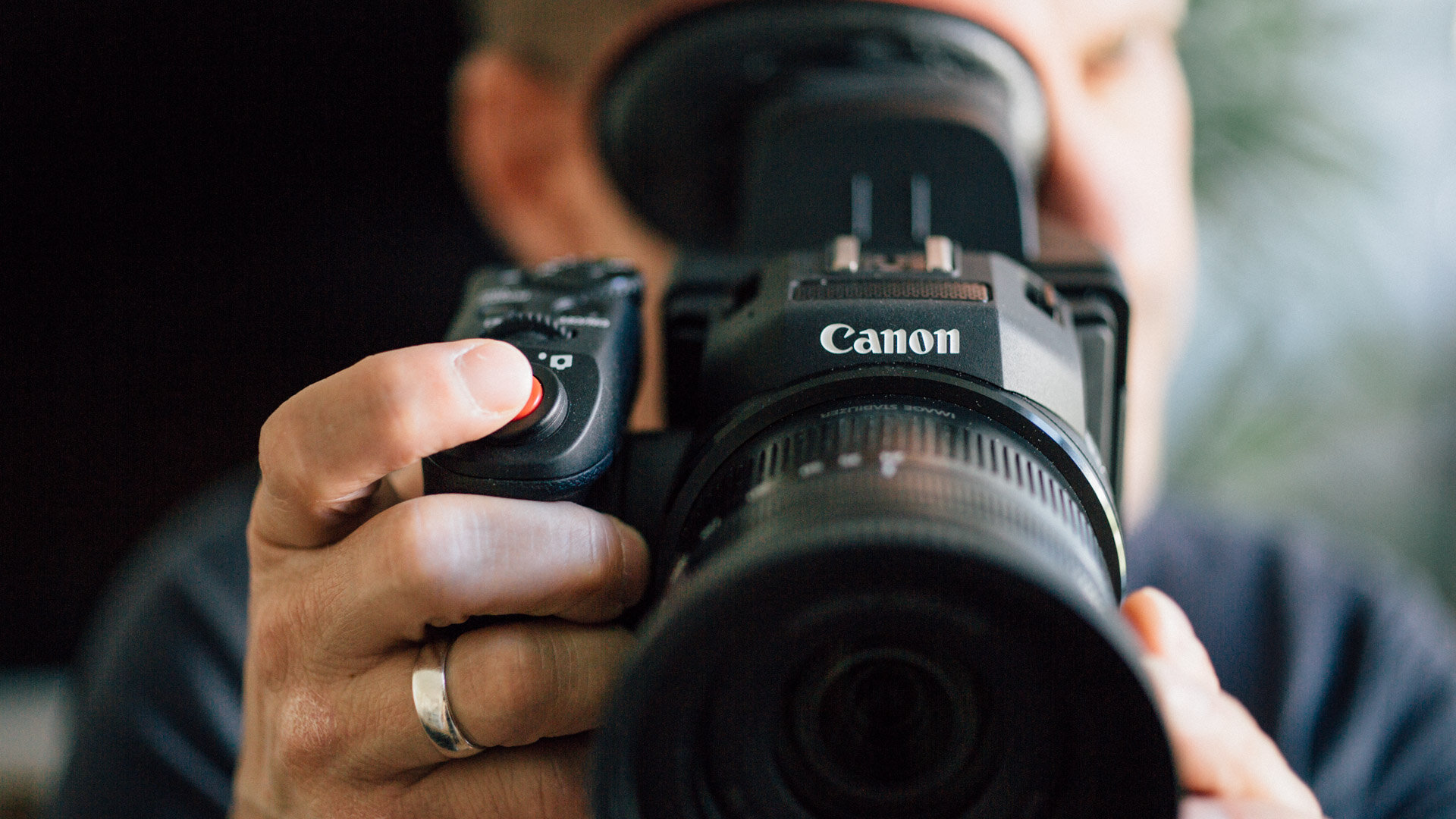 Trải nghiệm những thước phim sống động với Canon XC
