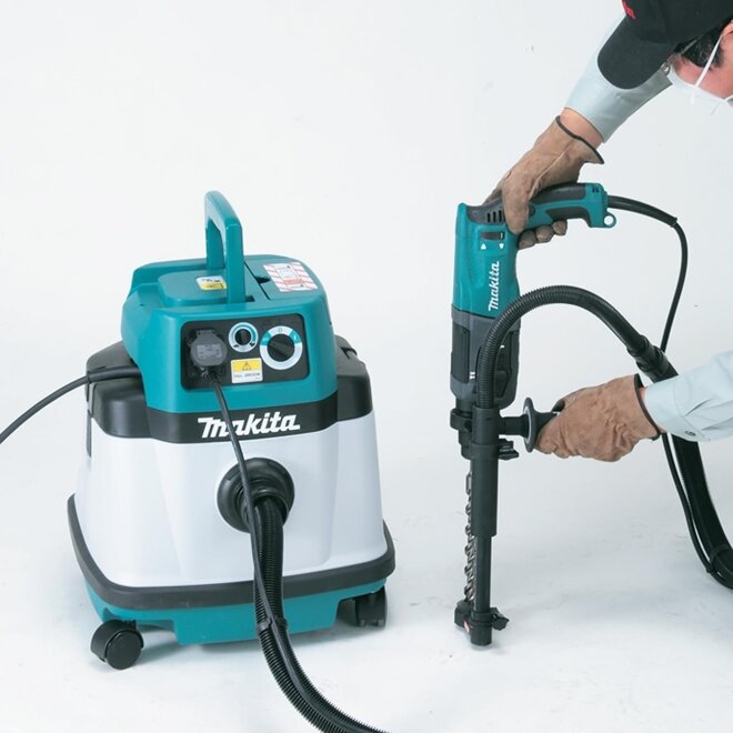 Khả năng kết nối với máy khoan của Makita VC1310LX1