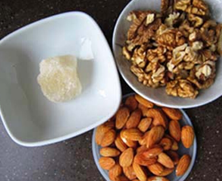 Cách làm sữa óc chó tươi