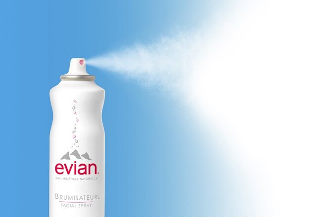 Cảm nhận khi sử dụng xịt khoáng evian đến từ Pháp