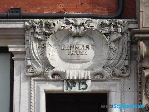 Ảnh chụp từ máy ảnh Canon IXUS 210 tại tiêu cự 120 mm, f/4, ISO 80 Ảnh chụp từ máy ảnh Canon IXUS 210 tại tiêu cự 120 mm, f/4, ISO 80