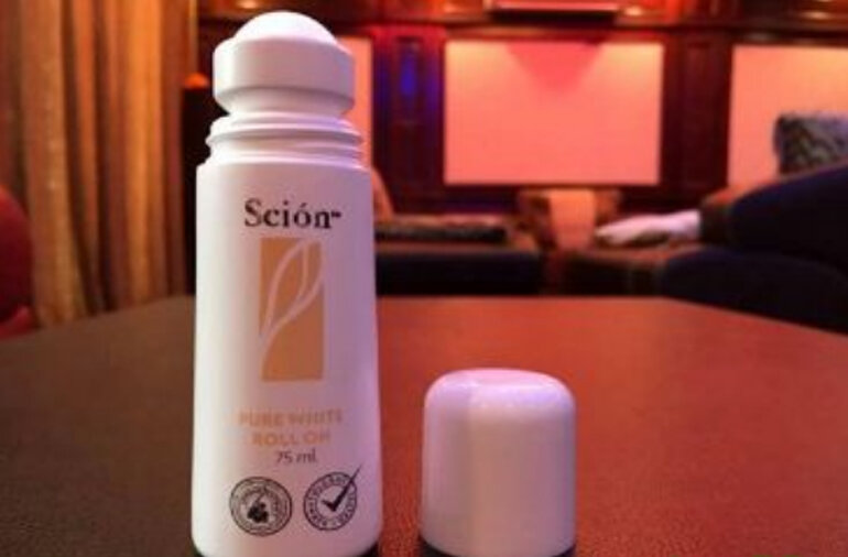 Lăn khử mùi cao cấp Scion pure white roll on nuskin