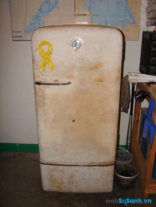 Tủ lạnh cũ khiến hệ thống cách điện yếu, và gây rò điện