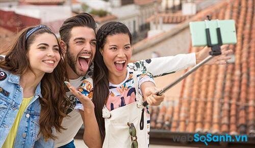 Xperia C5 Ultra Dual tạo ra sức hấp dẫn bởi camera trước 13 MP phục vụ tốt cho selfie