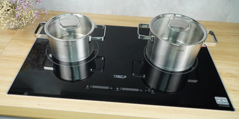 Bếp từ đôi Chefs eh-dih888p với 9 mức gia nhiệt có màn hình hiển thị rõ nét, dễ dàng quan sát.