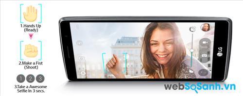 LG Magna có tính năng chụp ảnh selfie ấn tượng hơn nhờ tính năng nhận diện nắm tay