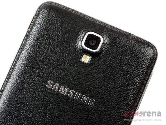 Đánh giá Samsung Galaxy Note 3 Neo: Kẻ ăn theo giá cao?