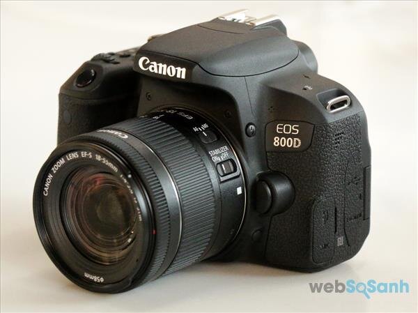 Máy ảnh Canon EOS 800D là thiết bị hoàn hảo cho những người yêu thích nhiếp ảnh. Với chất lượng hình ảnh siêu nét và tính năng chuyên nghiệp, bạn sẽ không thể tin nổi những bức ảnh tuyệt đẹp sẽ được ghi lại từ chiếc máy này. Tận hưởng trọn vẹn sự đẳng cấp của Canon EOS 800D và khám phá thế giới xung quanh bạn với một góc nhìn đặc biệt mà chỉ có máy ảnh Canon EOS 800D có thể mang đến.
